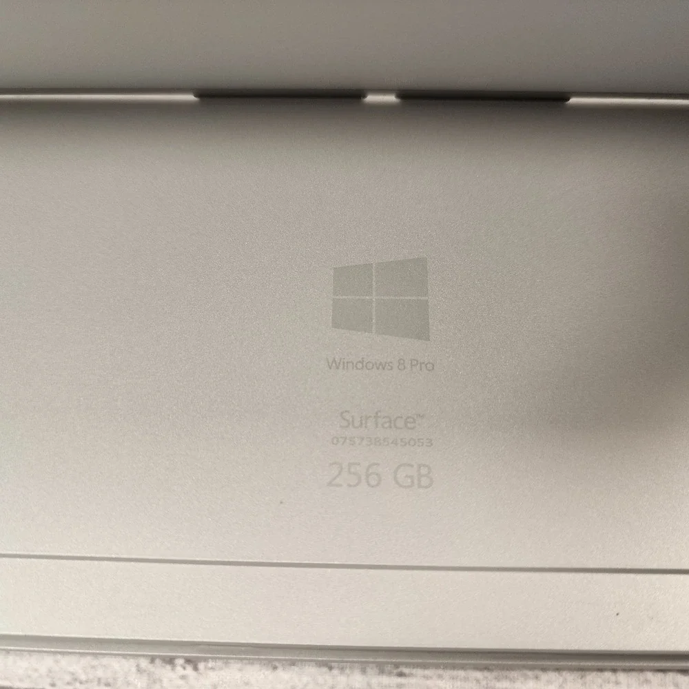 Microsoft Surface Pro 3 1631 i5-4300U 1.9GHz 8GB RAM 256GB SSD Windows 10 Pro